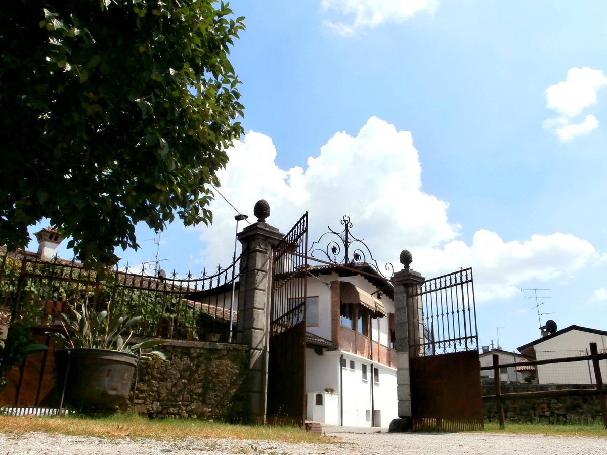 B&B Nella Terra Di Mezzo Caporiacco 外观 照片