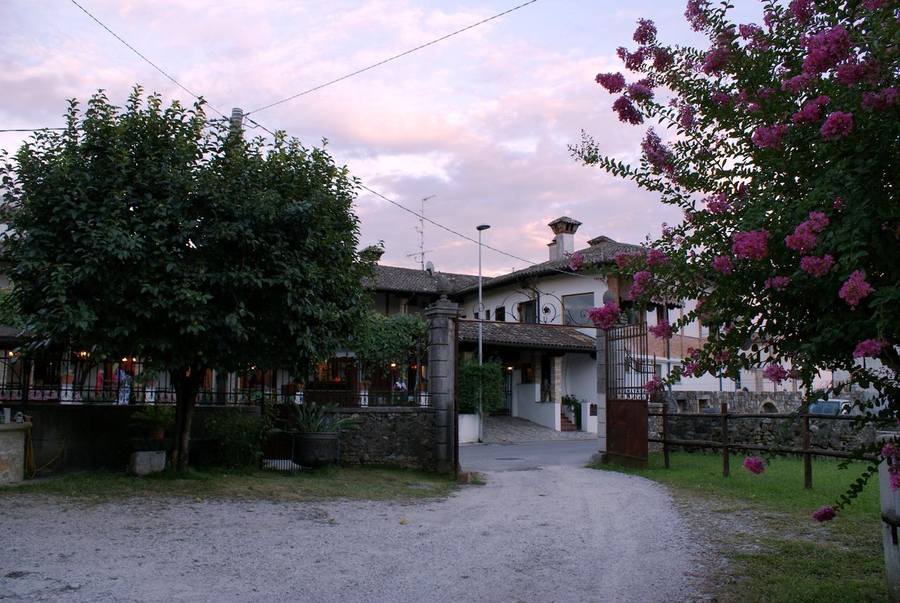 B&B Nella Terra Di Mezzo Caporiacco 外观 照片